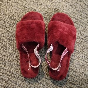 Koolaburra Fuzz'n ll Slipper/Sandals Size 10
